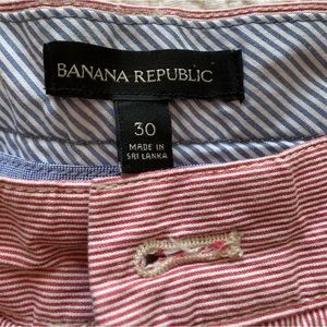 Banana republic shorts . Stripe red